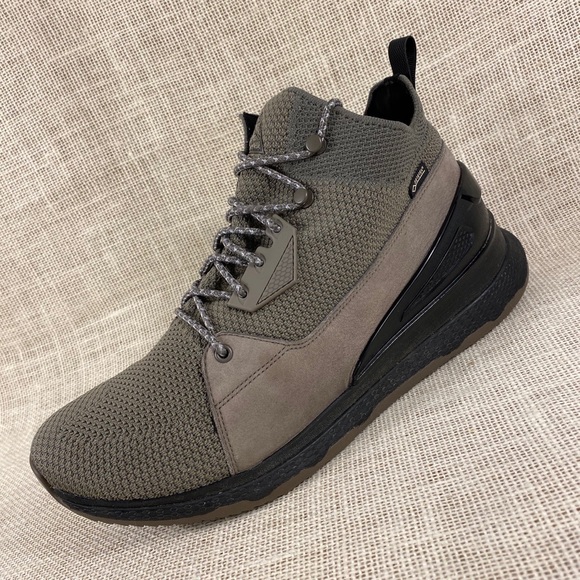 clarks shoes land rover